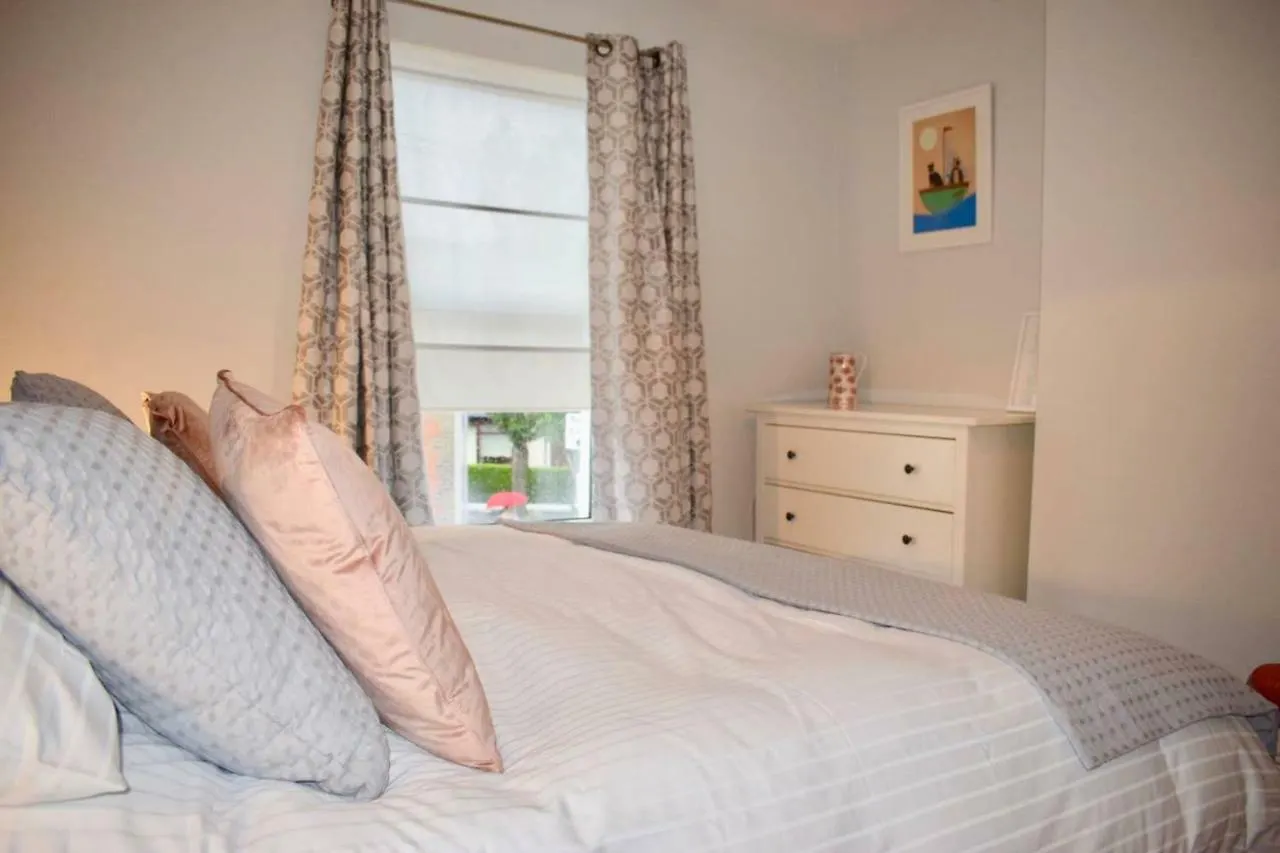 Chic And Contemporary Victorian Family Home Dublin 0*,